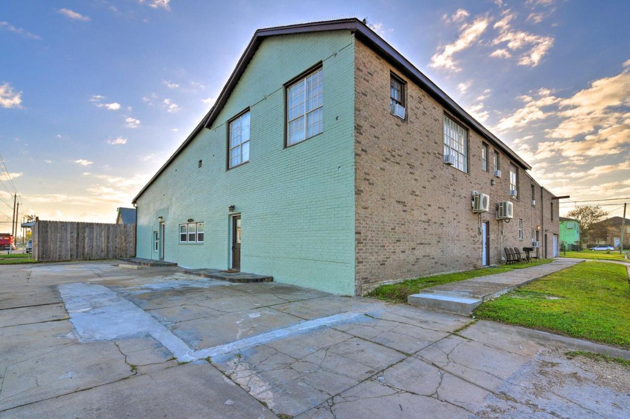 Beautiful Galveston Apt With Deck Less Than 3 Mi To Dtwn! Eksteriør billede